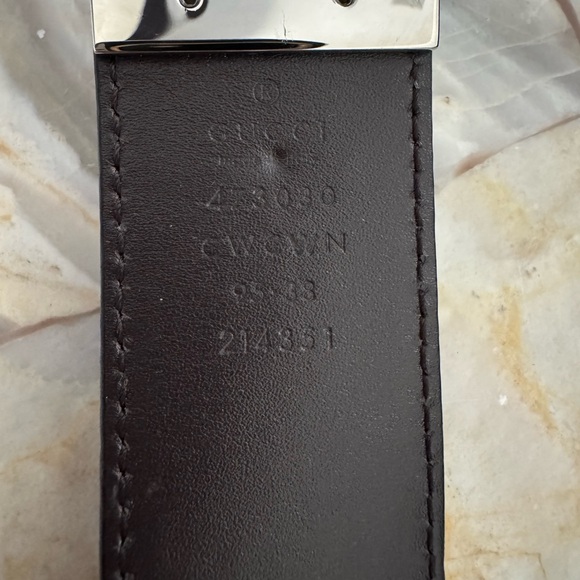 Authentic Gucci Belt Reversible - Picture 6 of 13